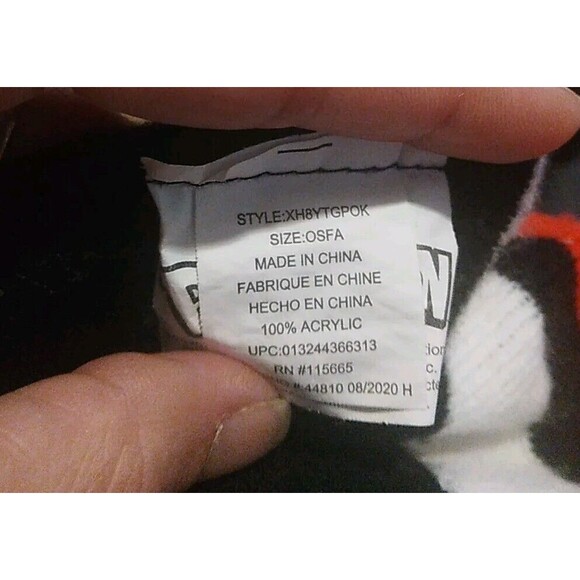 Pokemon Scarf Kids. Black With White And Red Accents Winter Snow School - Picture 3 of 4